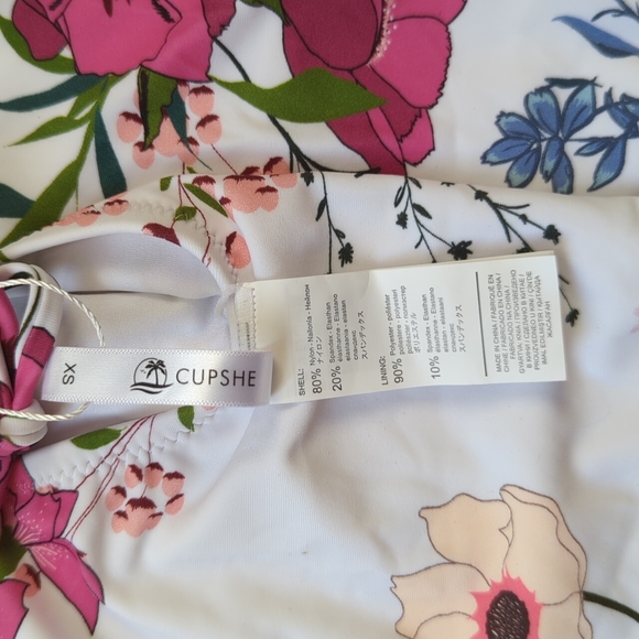 Cupshe One Piece Swimsuit - Picture 5 of 5